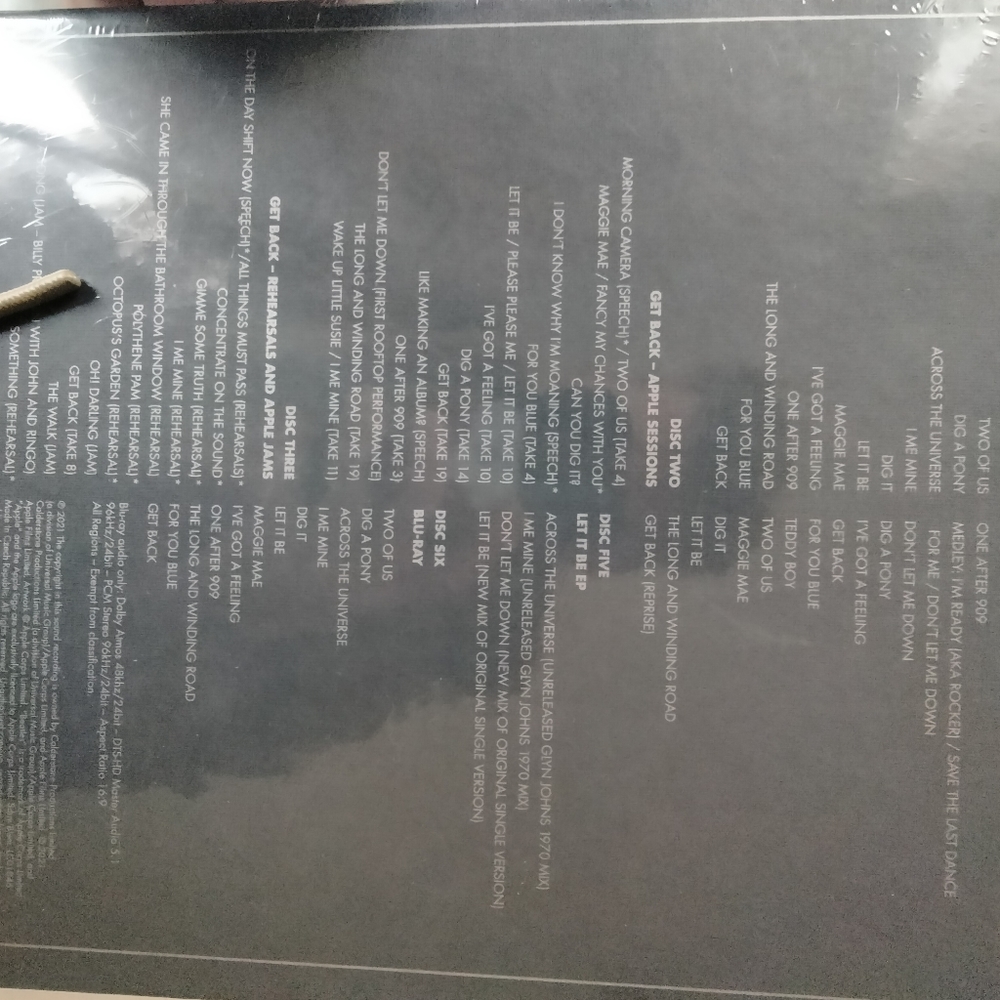 Beatles box set - Picture 2 of 2
